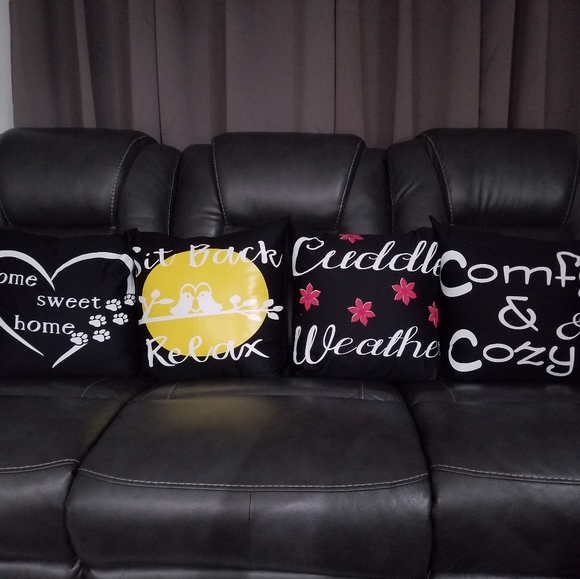 Pillow covers - Picture 1 of 2